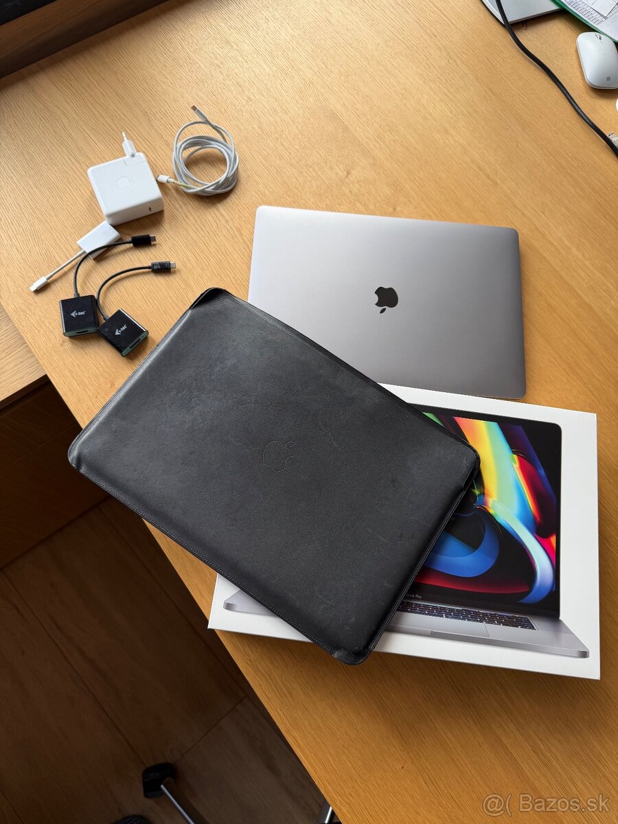 MacBook Pro 16, I9, Vesmírne sivý 2020 - 2