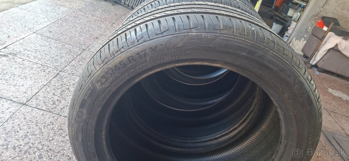 Barum Bravuris 5 235/45 R17 XL - 2