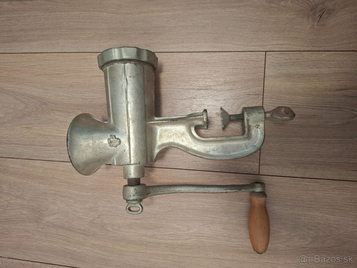 Mlynček na mäso - 2