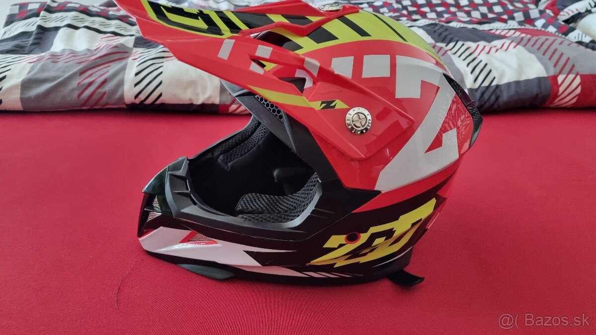 Detska prilba 3x pouzita, ako nova ZED YS 47-48 cm
