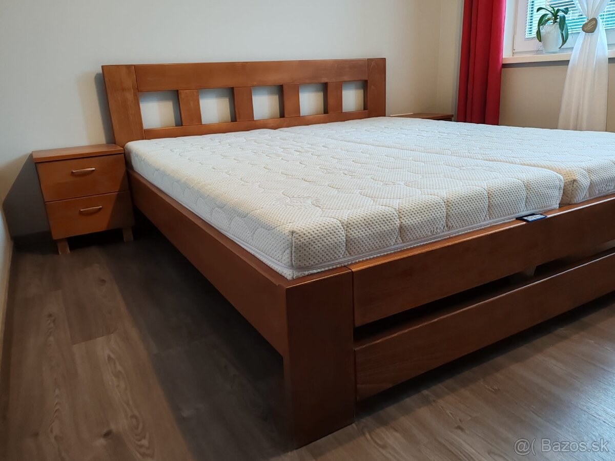 Manželská posteľ z masívu - 2