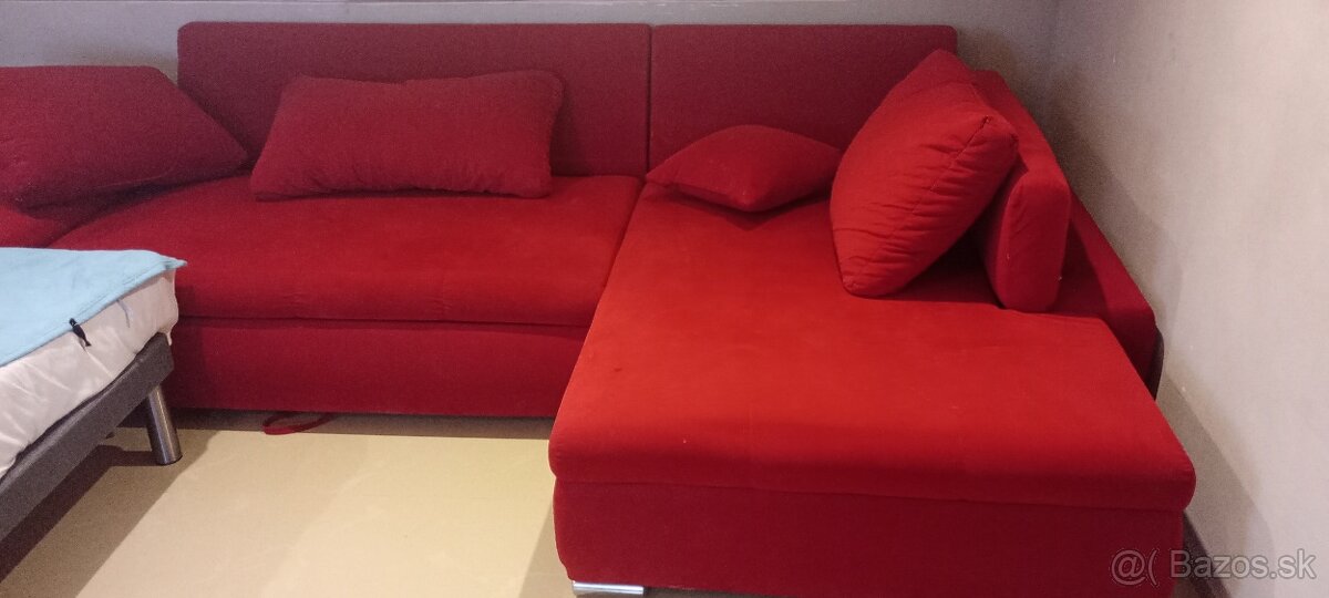 Predám červenú sedačku - 2