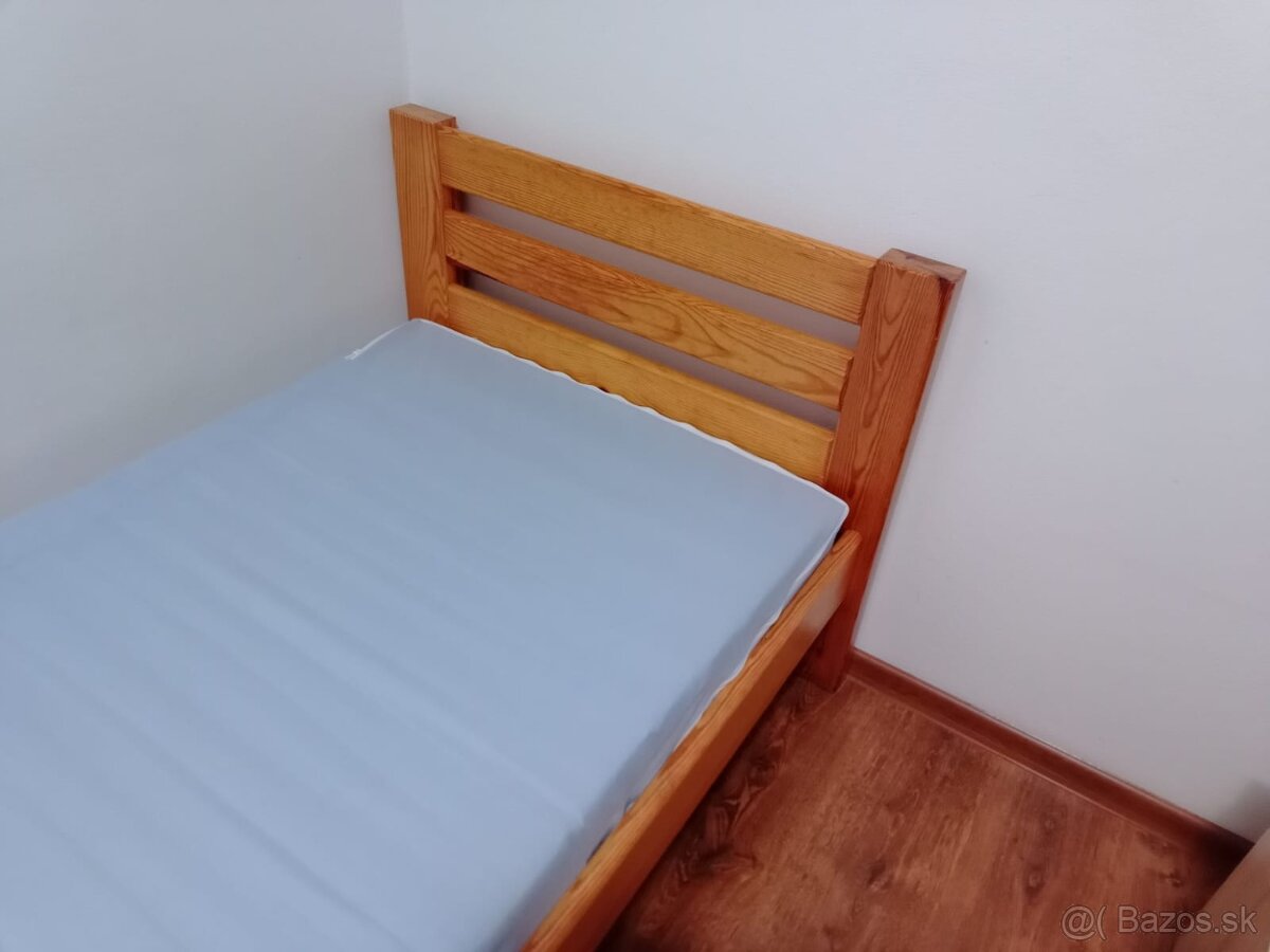 Posteľ z masívu 80x200 - 2