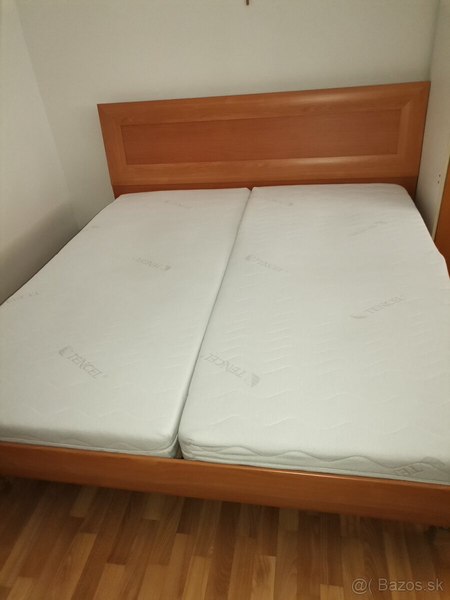 Manželská posteľ 194x205cm - 2