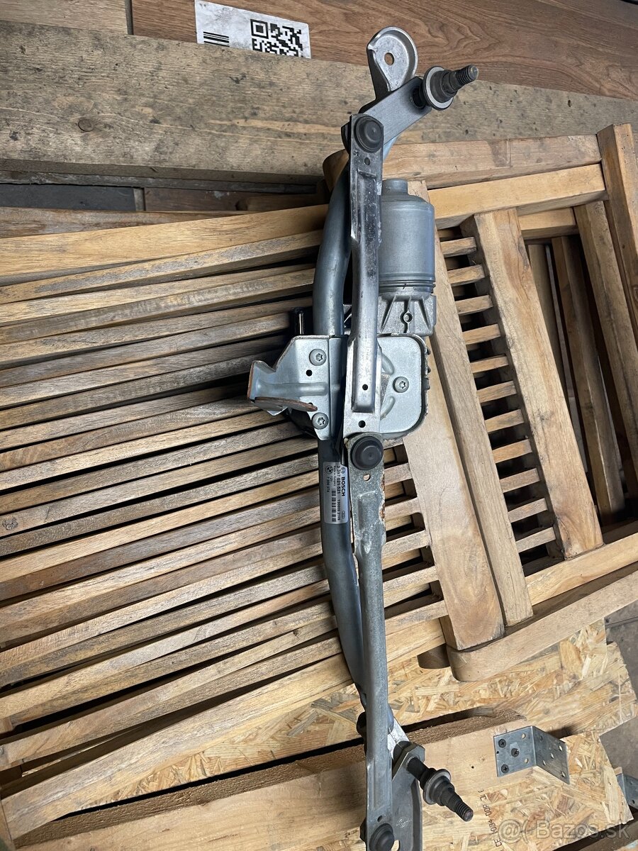 Originálny mechanizmus stieračov BMW - 2