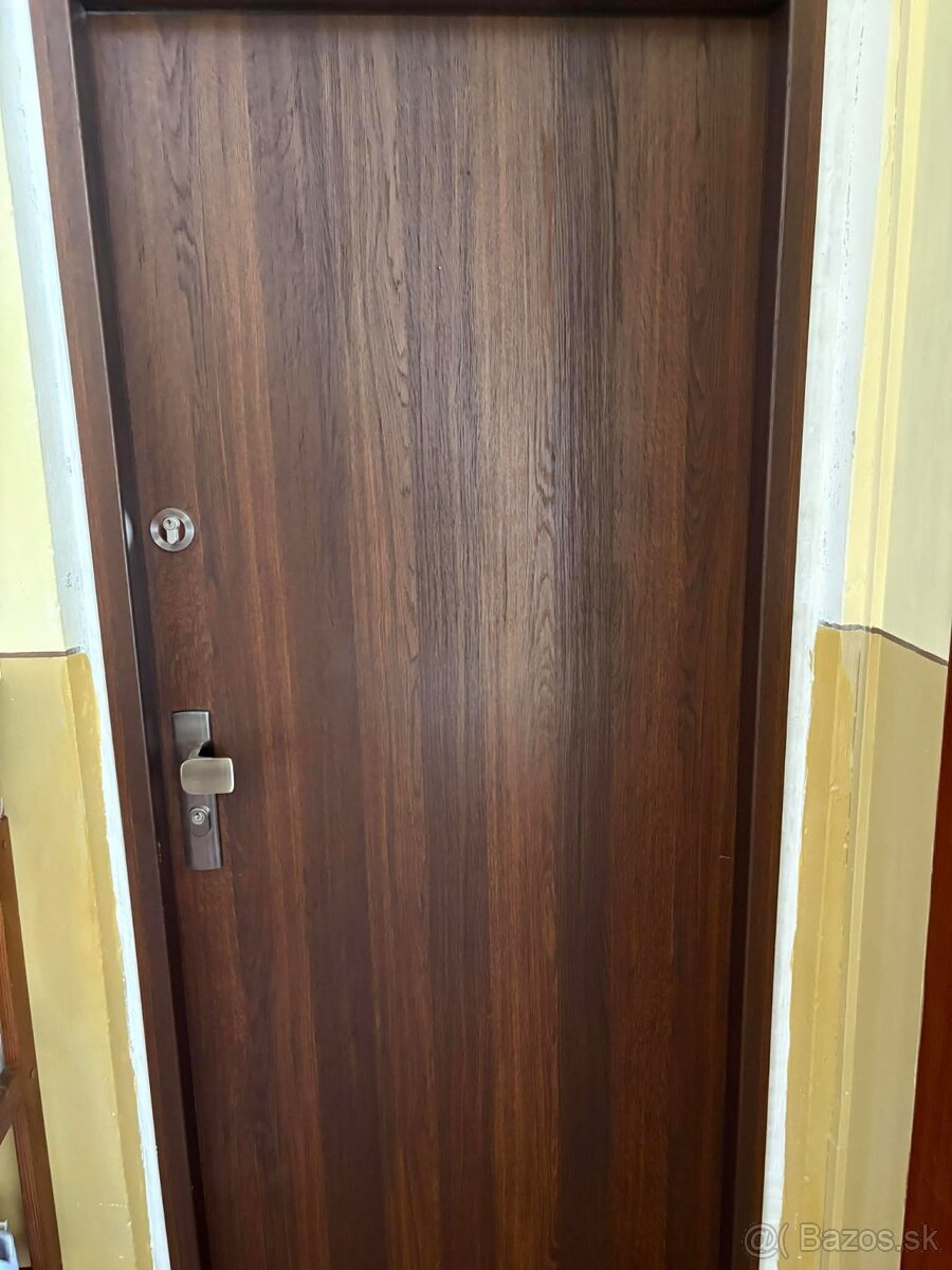 Bespectnostne dvere - 2