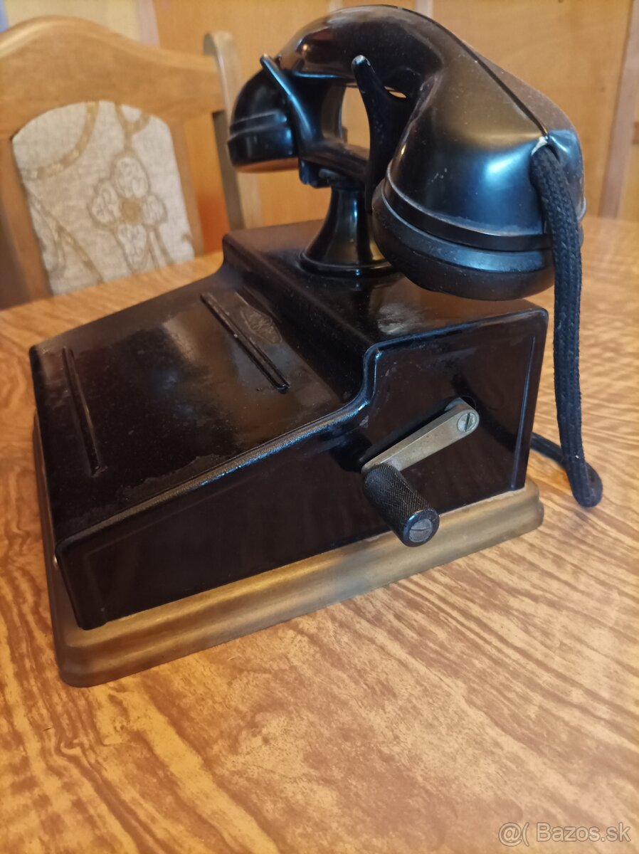 Predám starožitný telefón - 2