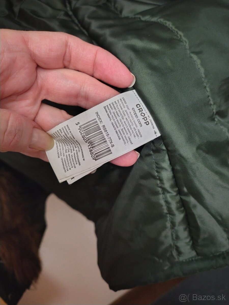 Tmavozelena bunda - 2