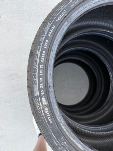 235/35/R19 - Continental 5P - 2