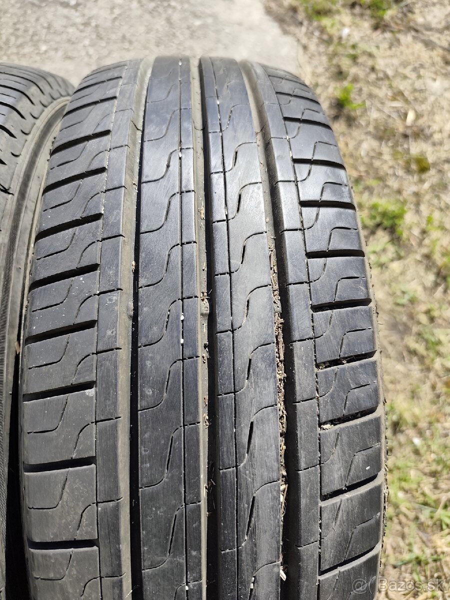 215/70R15C Pirelli letná - 2