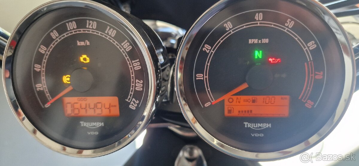 Triumph Rocket III - 2