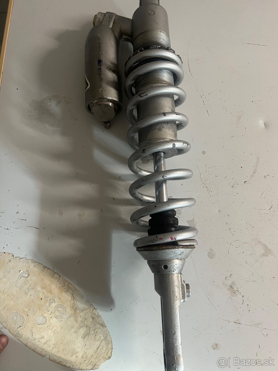 Zadný tlmič Yamaha - 2