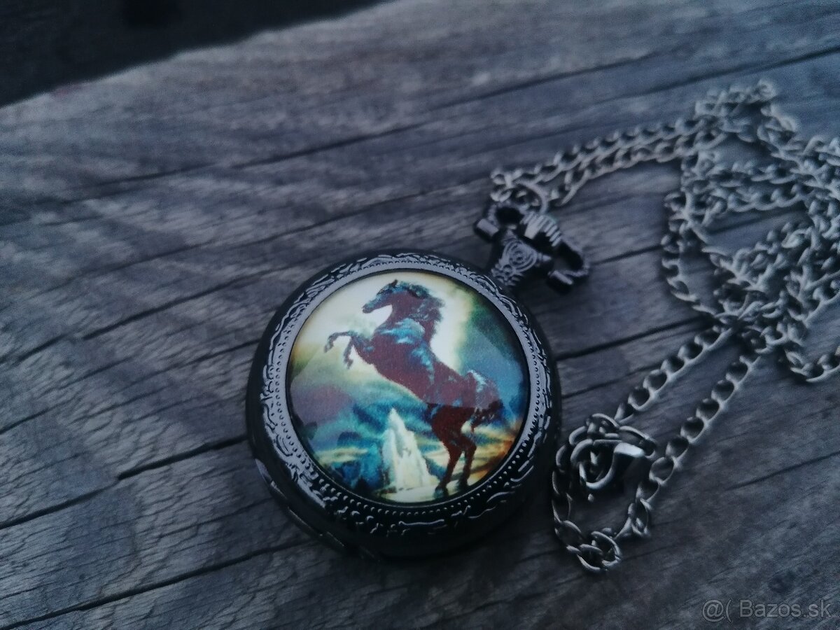 Čierny kôň vreckové hodiny - 2