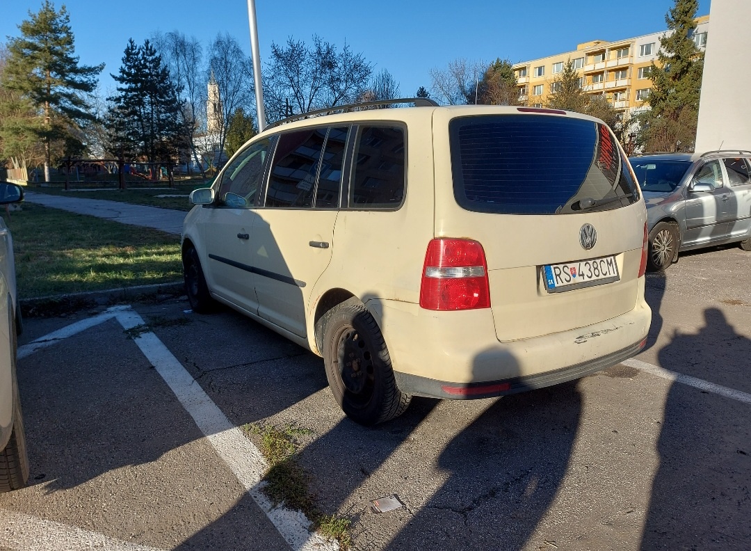 Predám VW Turan 1.9 tdi 77kw - 2