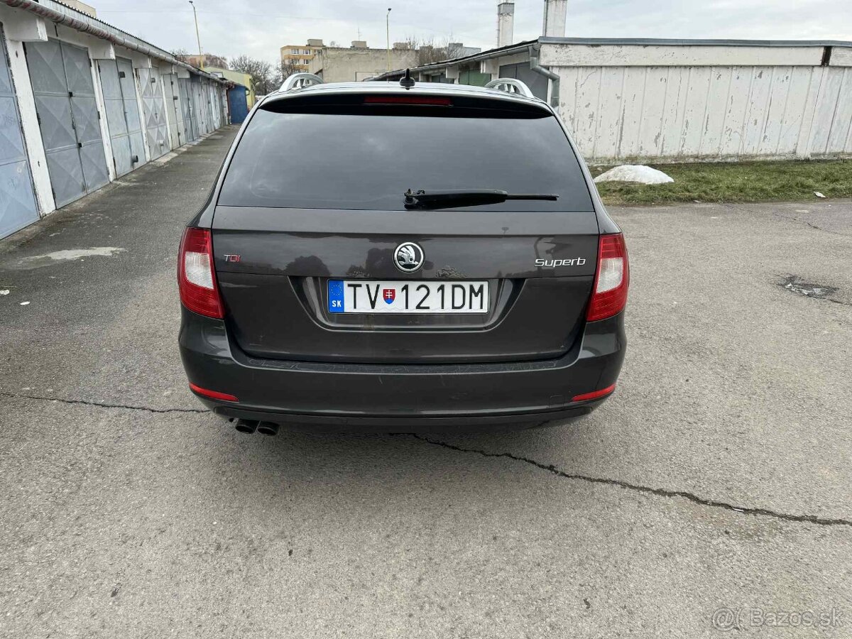 Škoda Superb - 2