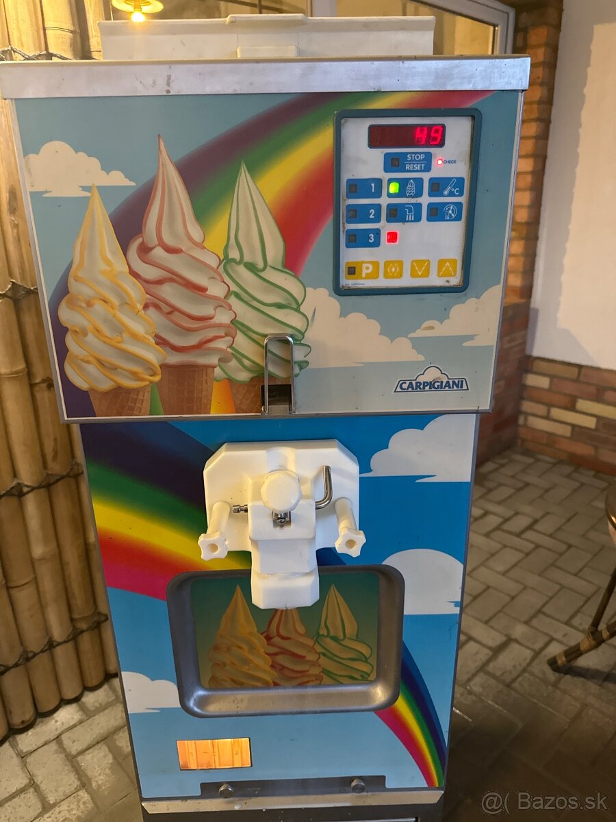 Predám zmrzlinový stroj Carpigiani AES 381/P - 2