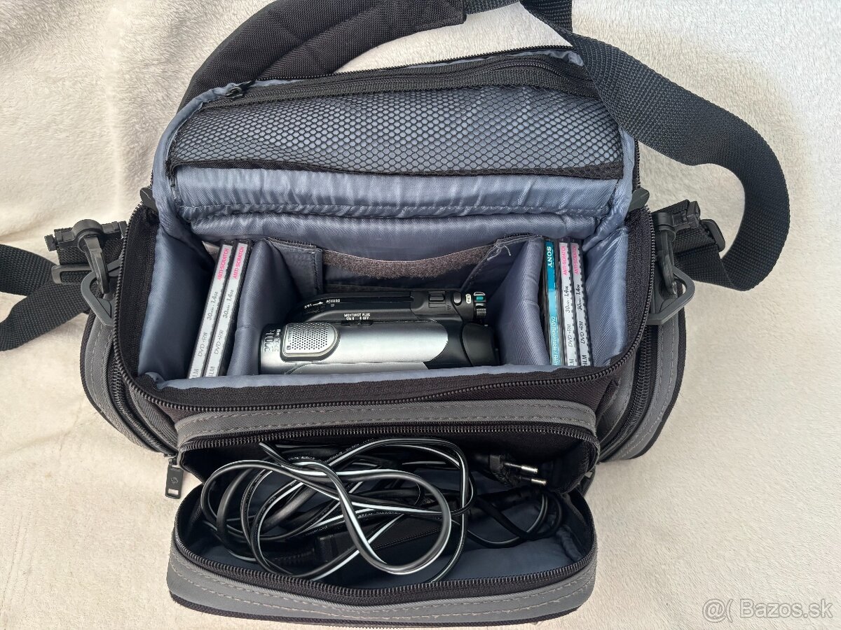 Sony HandyCam s brašňou - 2