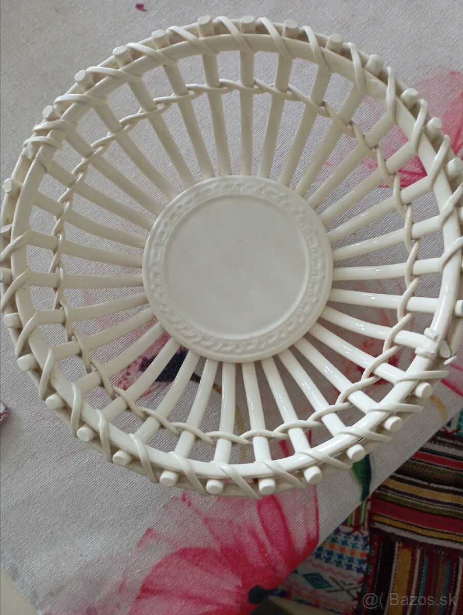 Porcelánový biely košík - 2