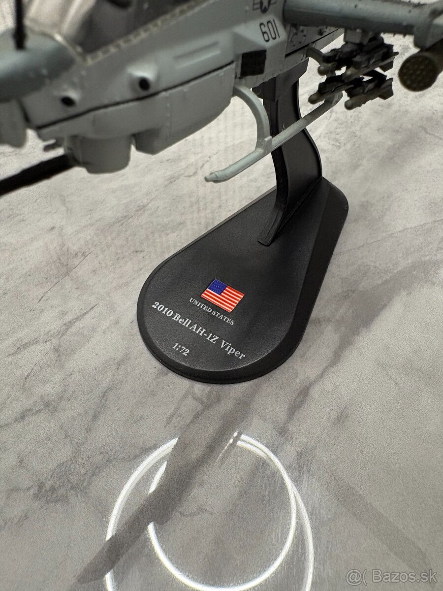 Model vrtulníku AH-1Z Viper - 2