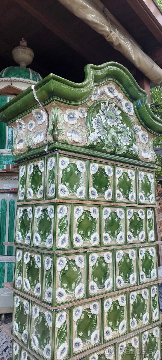 Kachlova pec starožitná - 2