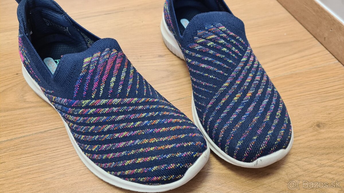 Topanky Skechers 36.5 - 2