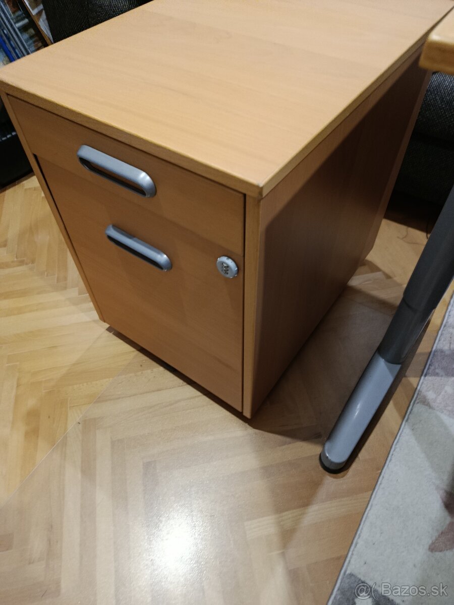 Predám kancelársky nabytok - 2
