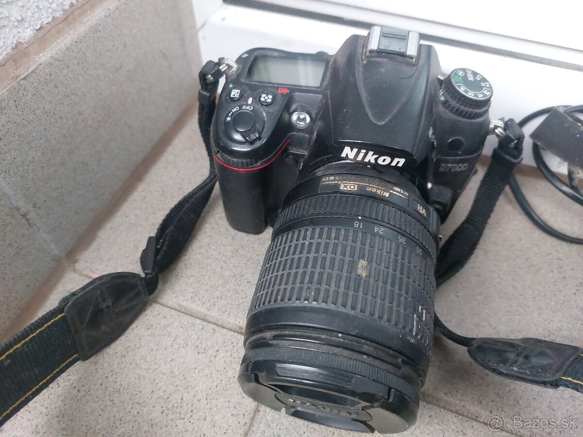 Nikon D7000+ AF-S NIKKOR 18-105mm - 2