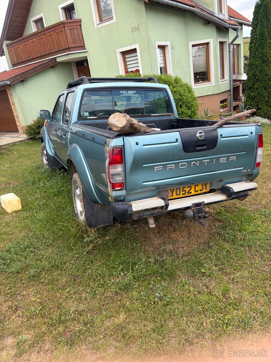 Predám Nissan navara (frontier) - 2