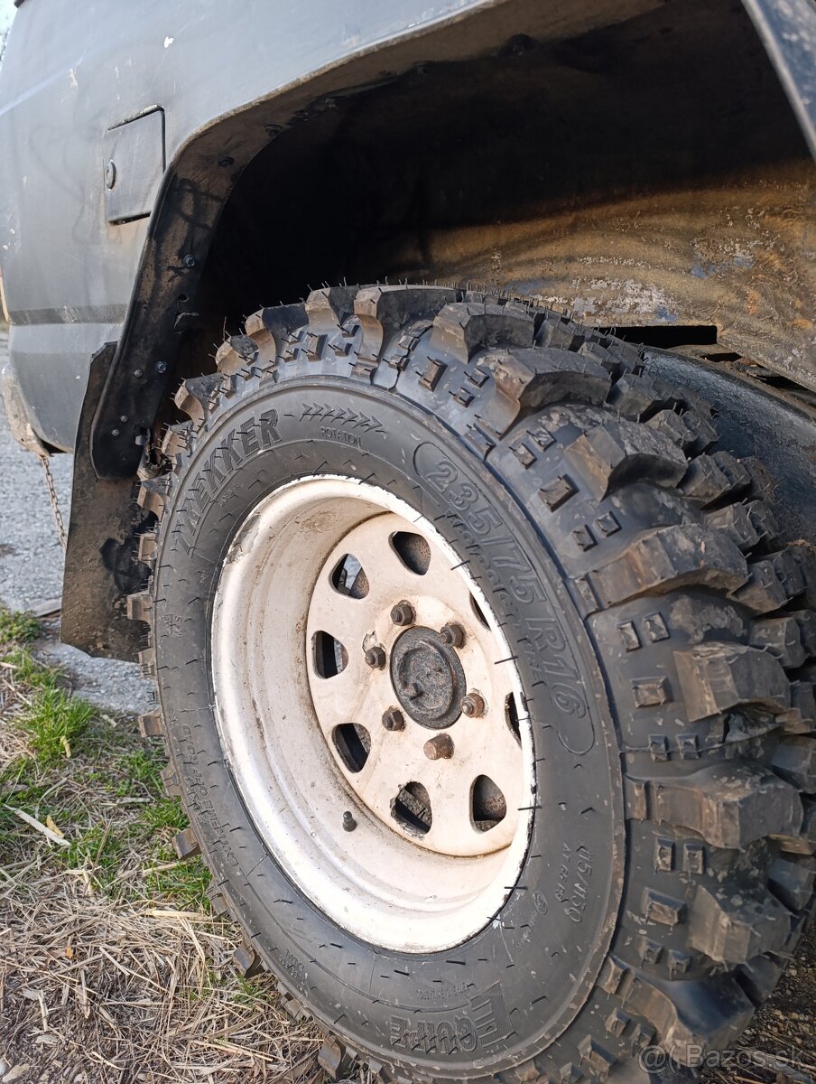 Nissan Patrol W260