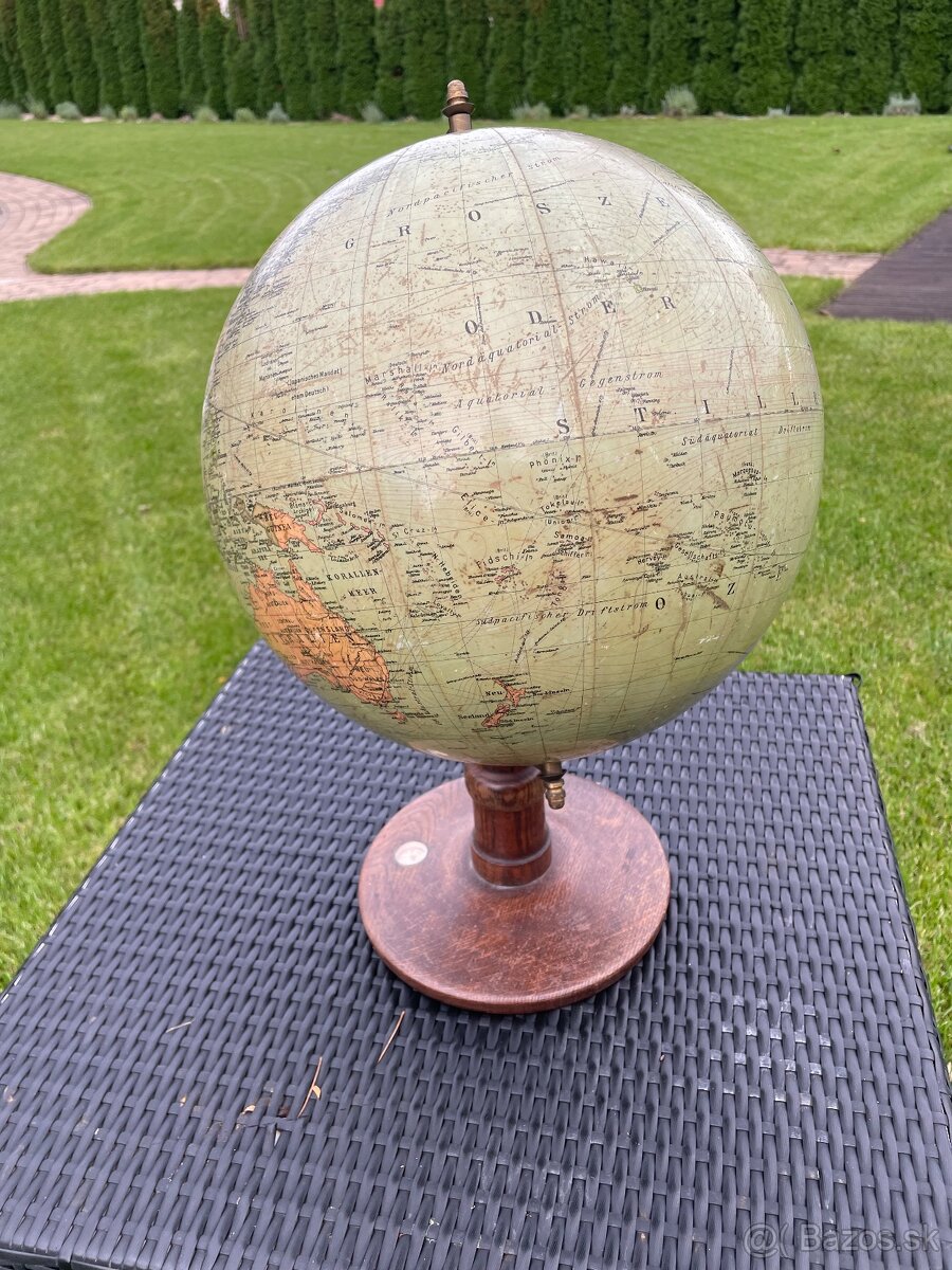 starožitny globus Berlín -Lichterfelde - 2