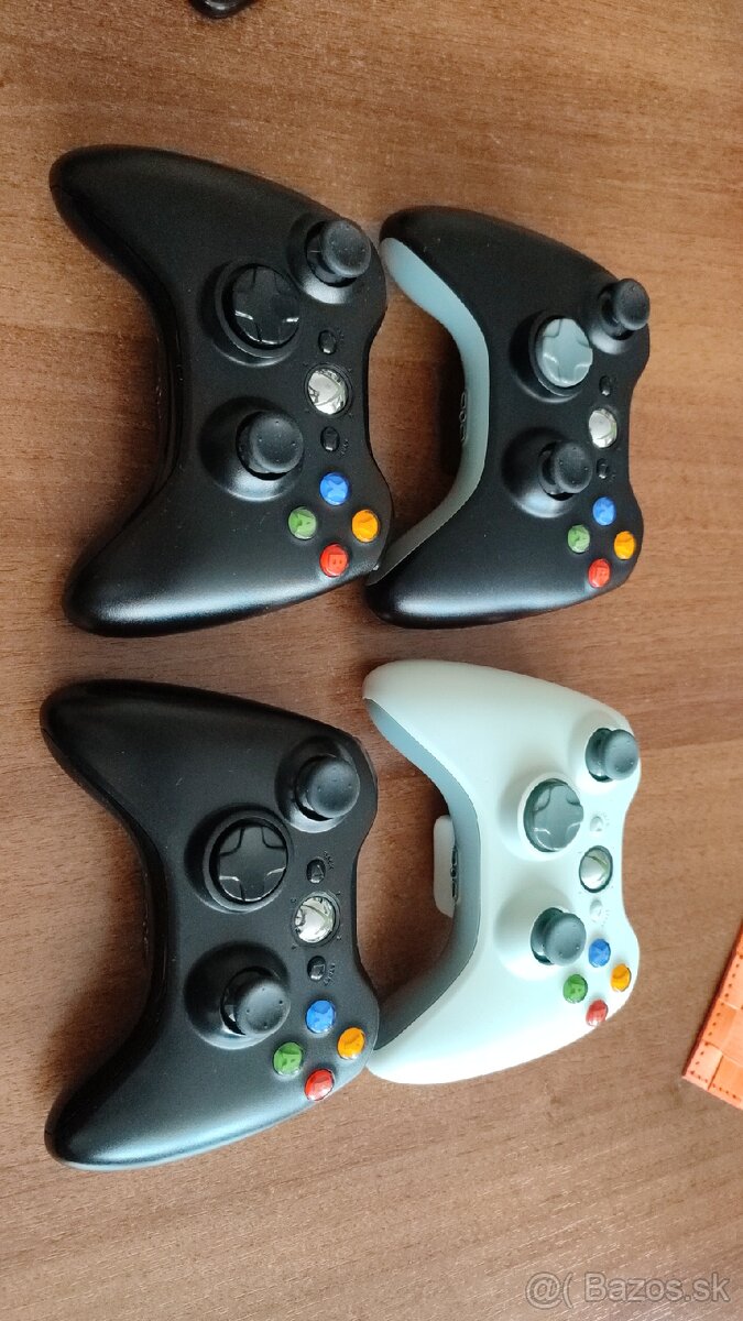 Predám ovládače XBOX 360 - 2