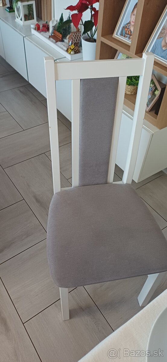 Jedálenský stôl - 2