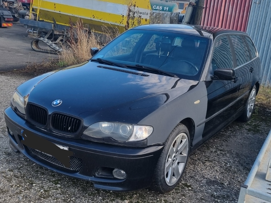 Predam/rozpredam BMW e46 330xd touring - 2