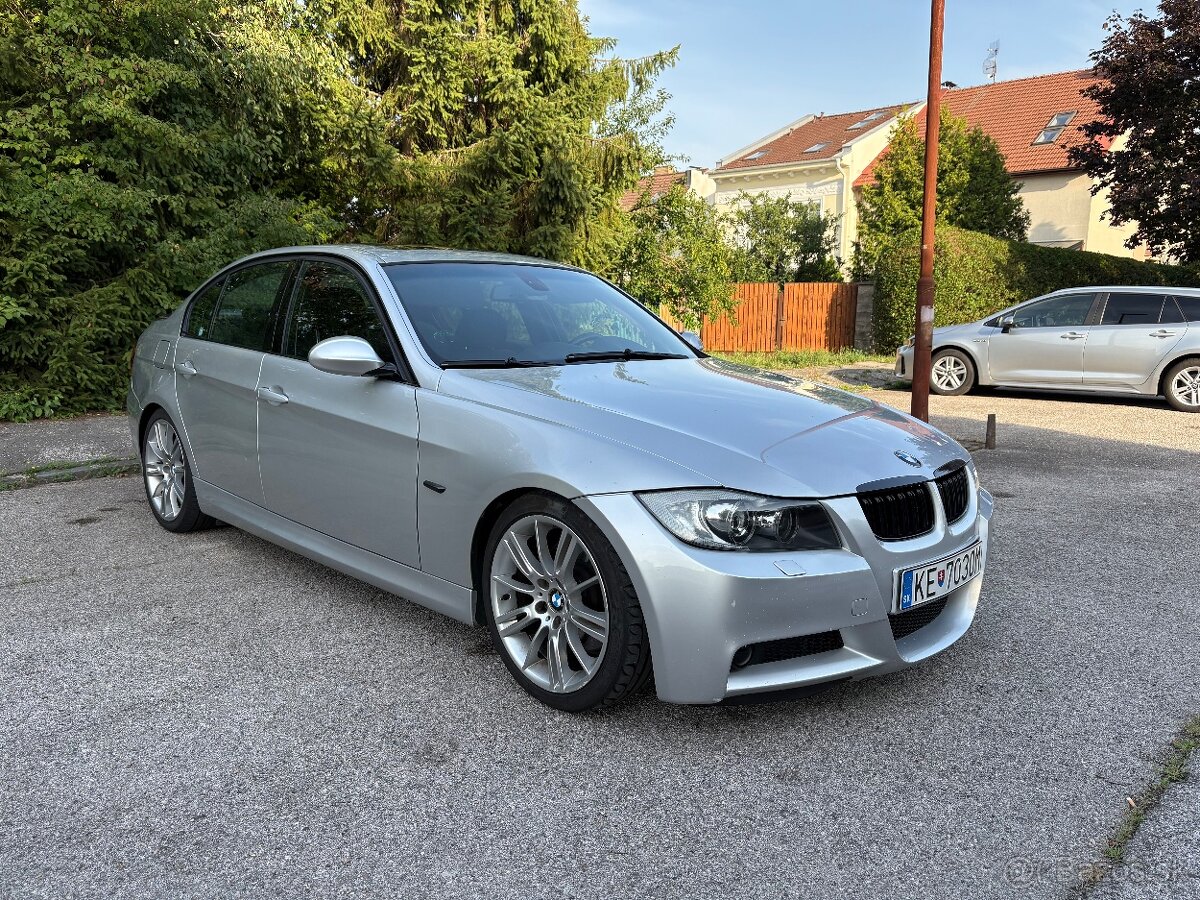 BMW E90 330D - 2