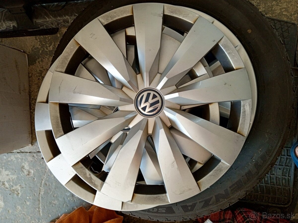 5TA601147A → predám originál puklice VW GROUP - 2