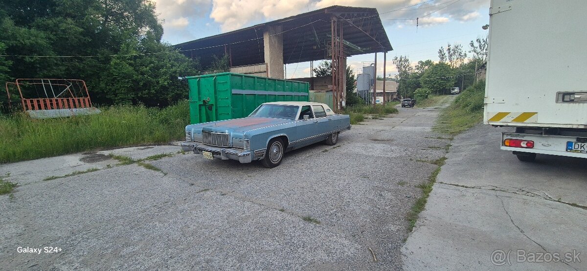 Lincoln continental 1975 - 2