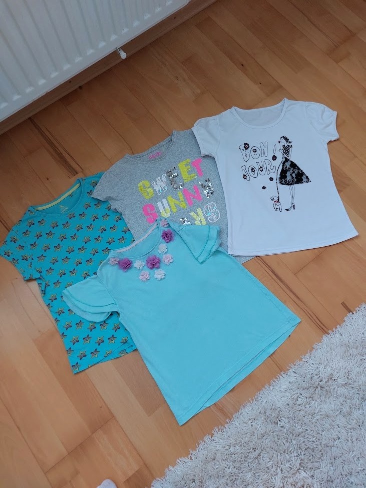 Tricka 140/146 - cena spolu - 2