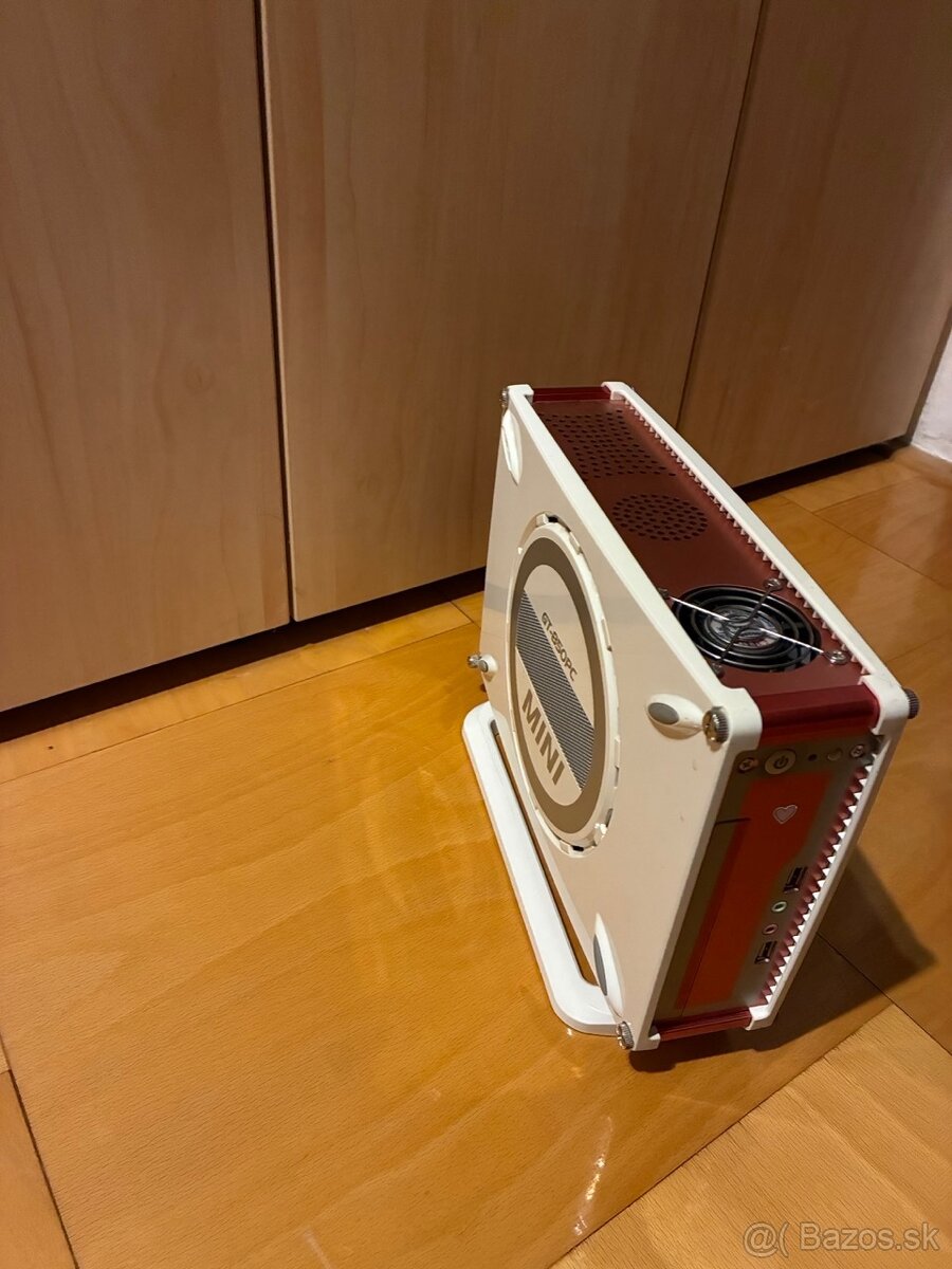 Mini stolný počítač - 2