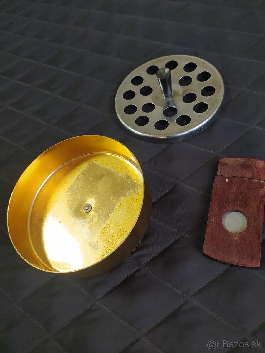 Popolnik 70 roky,gilotinka na cigary - 2