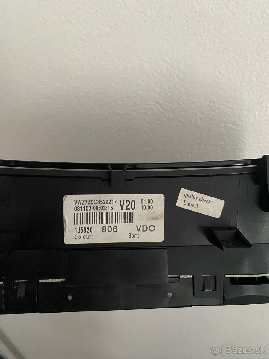 Golf 4 benzinové sportchrom budíky - 2