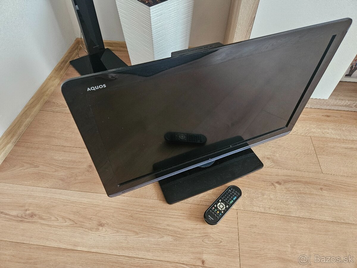 Televizor 32" SHARP - 2