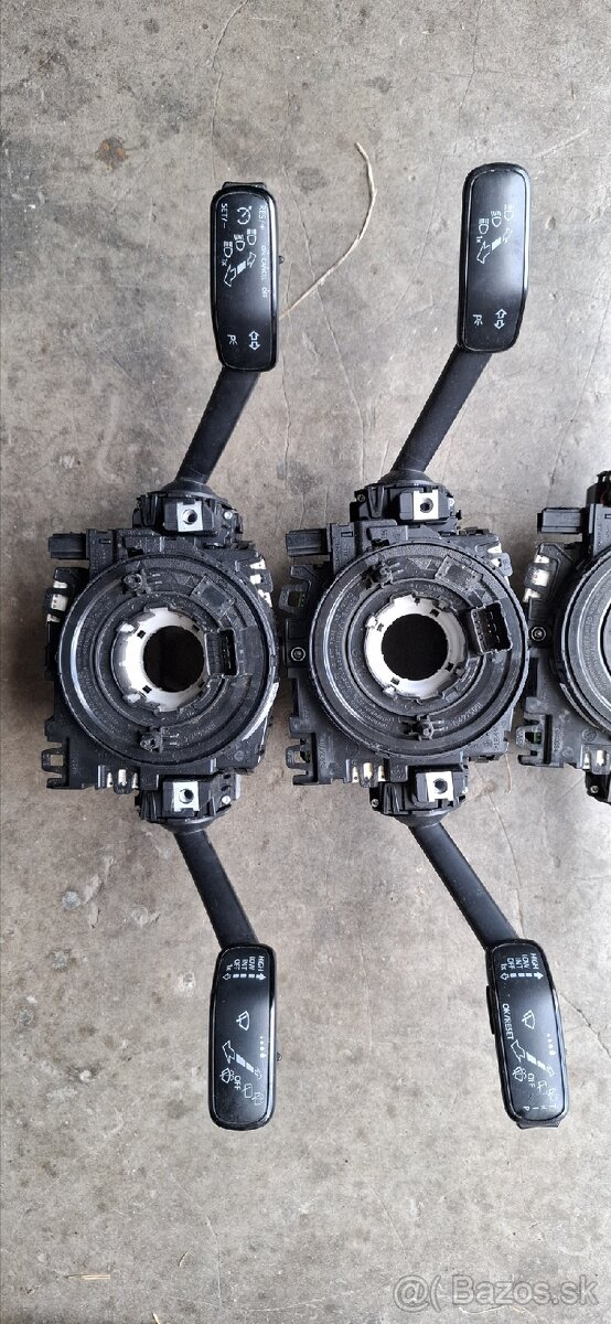 Podvolantový krúžok s páčkami Škoda Octavia 3 - 2