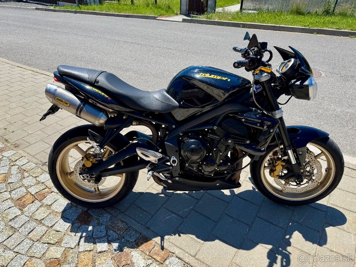 Triumph Streetriple 675r - 2