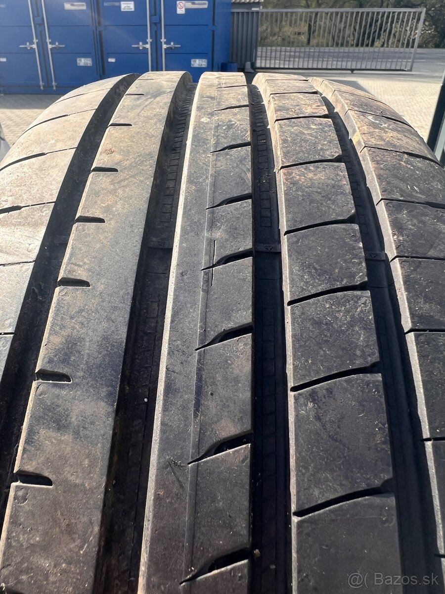 235/55r18 goodyear - 2