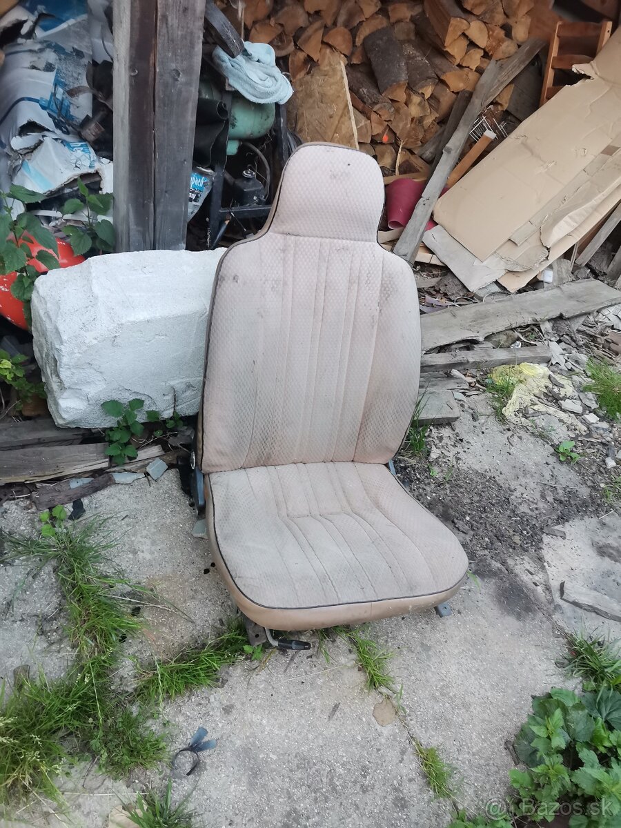 Sedačka Škoda Rapid /Garde - 2