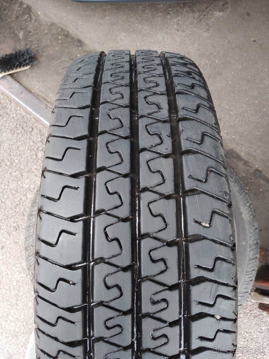 4x letné pneumatiky 195/70 r15 C - 2