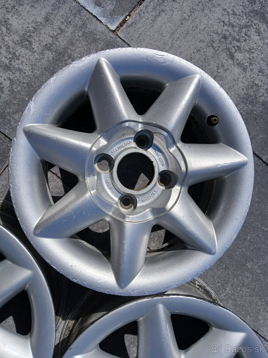Felicia 4x100 R13 - 2