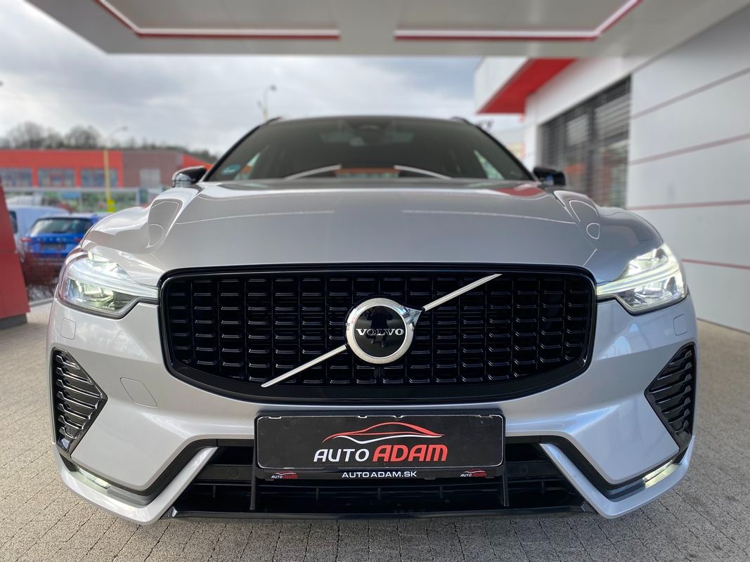 Volvo XC60 B4 145kW AWD Geartronic Plus Dark