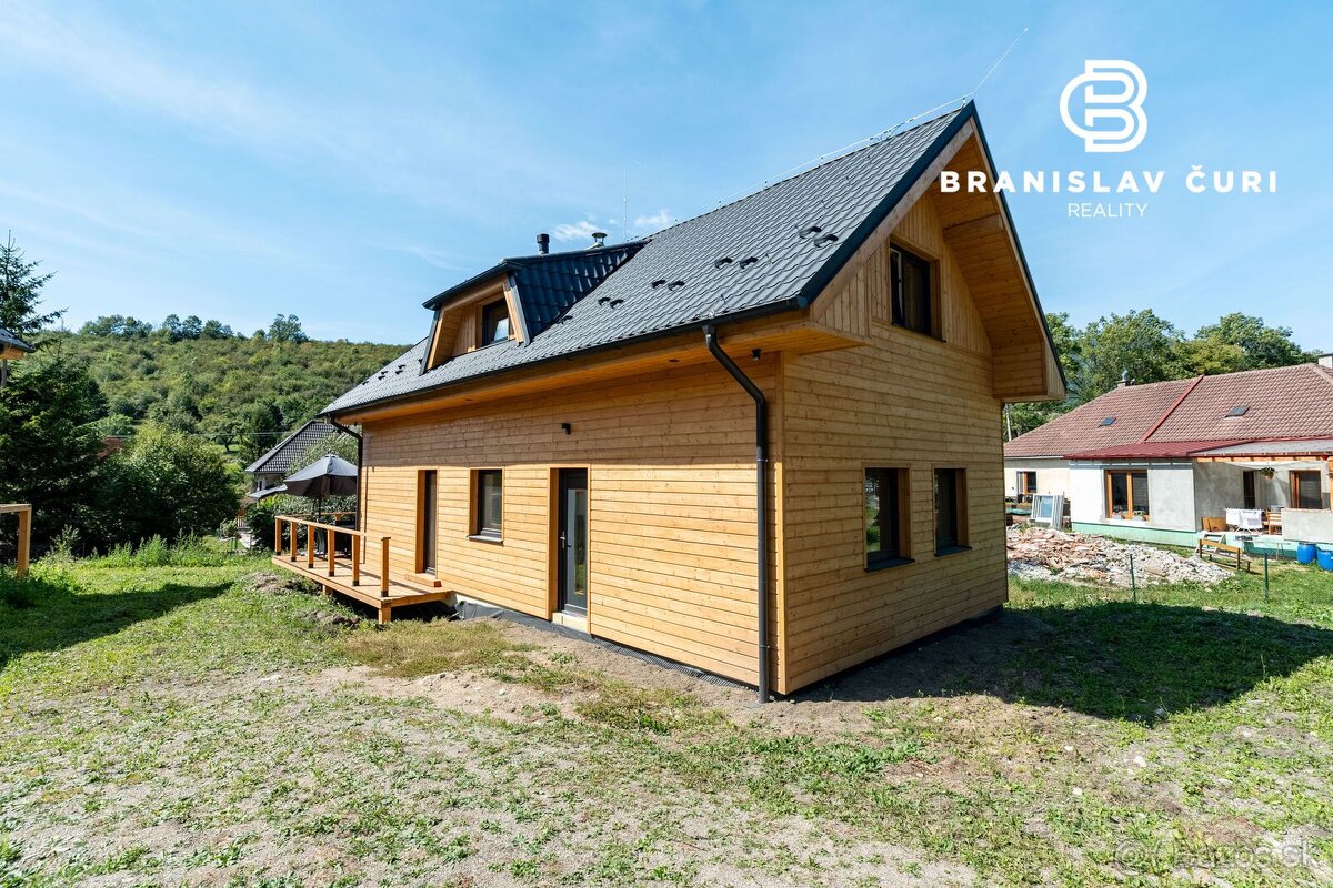 NA PREDAJ RODINNÝ DOM V OBCI PROSIEK - 2