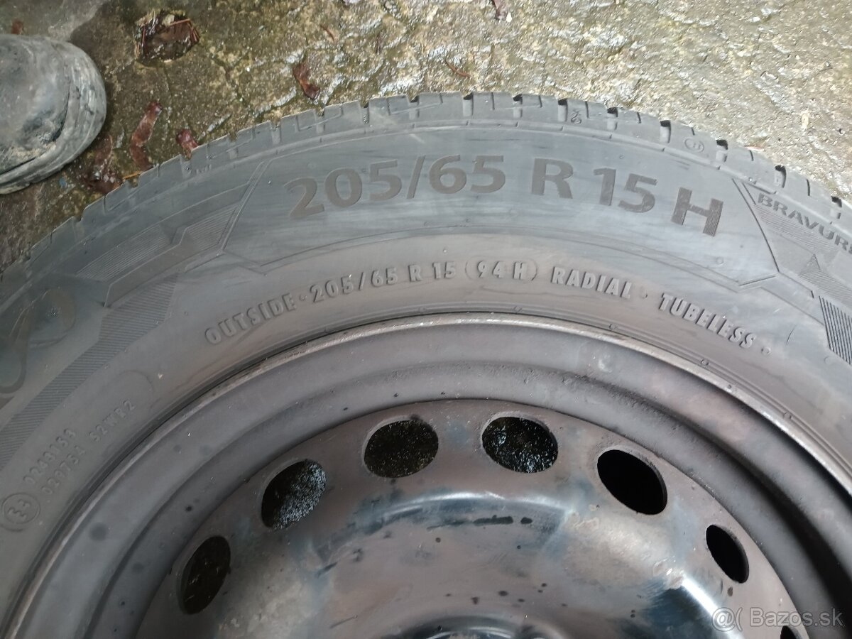 Predám pneumatiky s disskom na Renault Fluence - 2